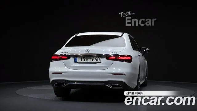 Mercedes-Benz E-Класс 2022 thumb 3