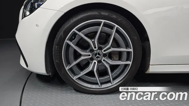 Mercedes-Benz E-Класс 2022 thumb 4