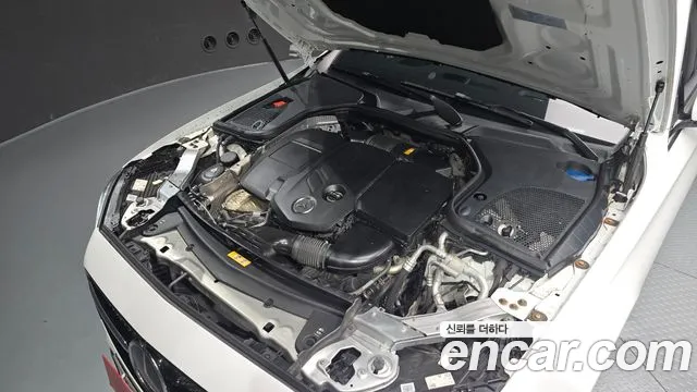 Mercedes-Benz E-Класс 2022 thumb 5