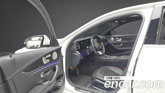 Mercedes-Benz E-Класс 2022 thumb 9