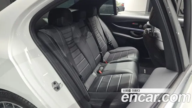 Mercedes-Benz E-Класс 2022 thumb 10
