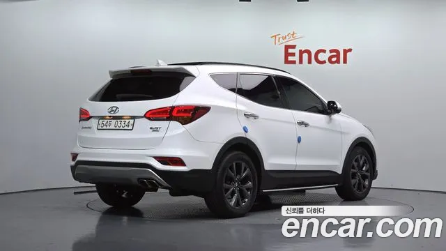 Hyundai Santa Fe 2016 thumb 2