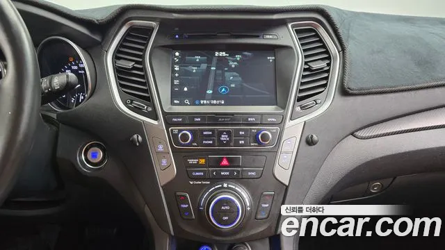 Hyundai Santa Fe 2016 thumb 12