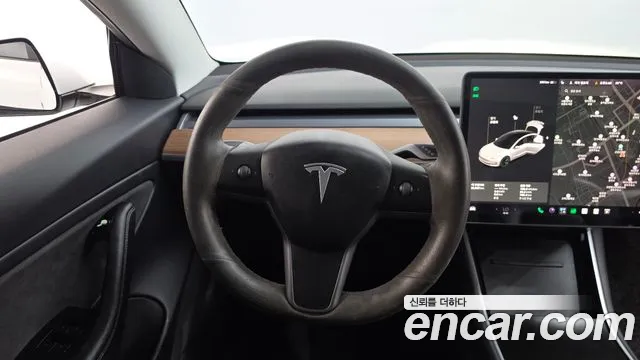 Tesla Model 3 2020 thumb 12