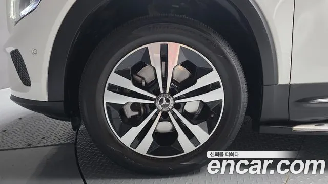 Mercedes-Benz GLB 2021 thumb 5