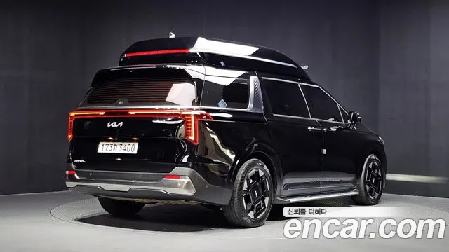 Kia Carnival 2024 thumb 2