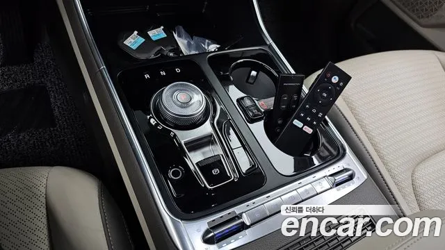 Kia Carnival 2024 thumb 9