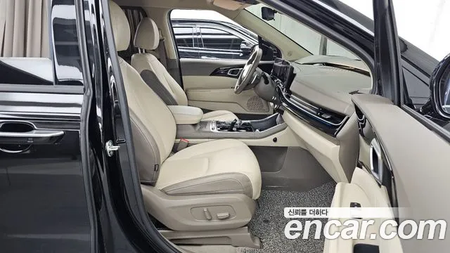 Kia Carnival 2024 thumb 11