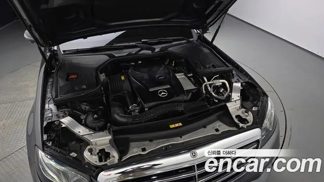 Mercedes-Benz E-Класс 2018 thumb 5