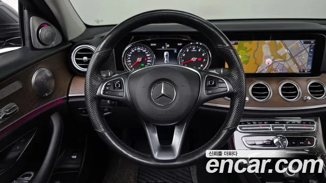 Mercedes-Benz E-Класс 2018 thumb 12