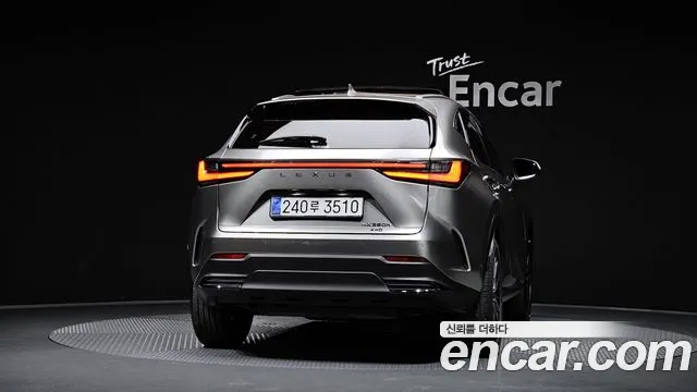 Lexus NX 2025 thumb 4