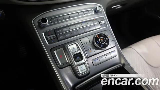Hyundai Santa Fe 2021 thumb 9