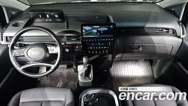 Hyundai Staria 2025 thumb 7