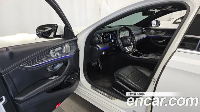 Mercedes-Benz E-Класс 2022 thumb 10