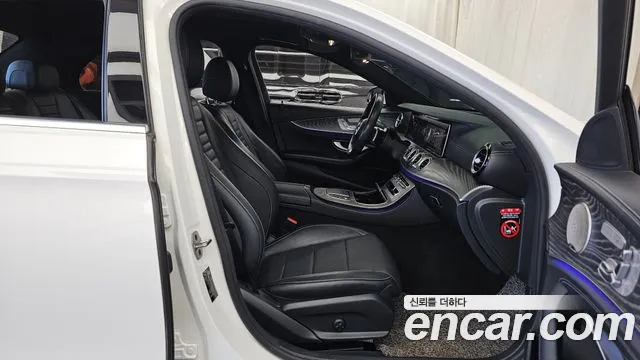 Mercedes-Benz E-Класс 2022 thumb 11