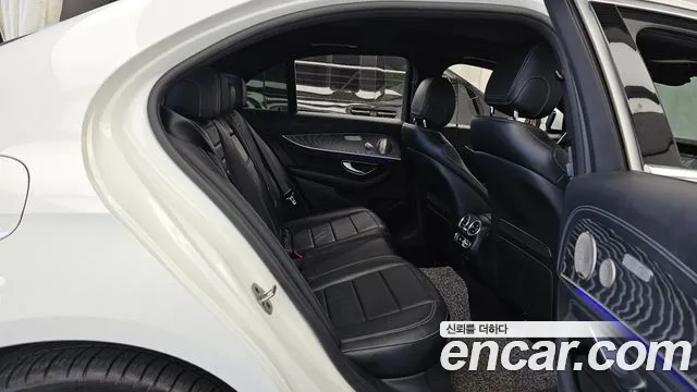 Mercedes-Benz E-Класс 2022 thumb 12