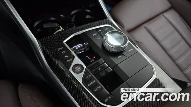 BMW 3-Series 2025 thumb 9
