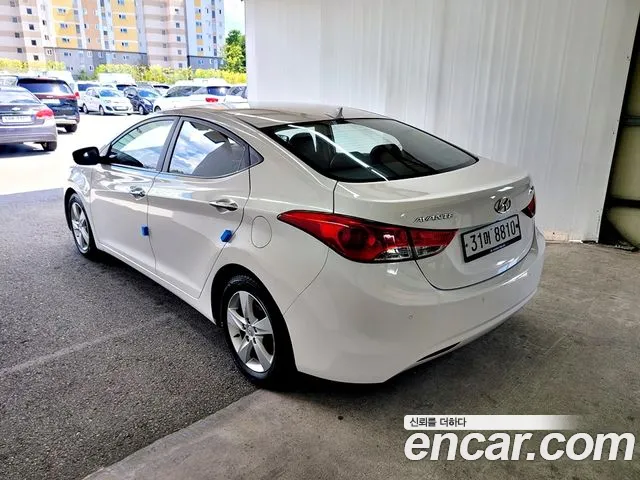 Hyundai Avante 2012 thumb 2