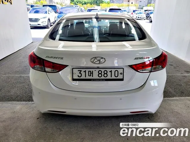 Hyundai Avante 2012 thumb 6