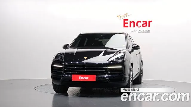 Porsche Cayenne 2021 thumb 3
