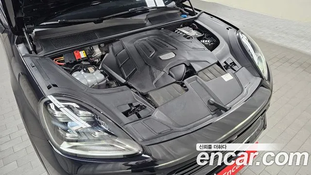 Porsche Cayenne 2021 thumb 6