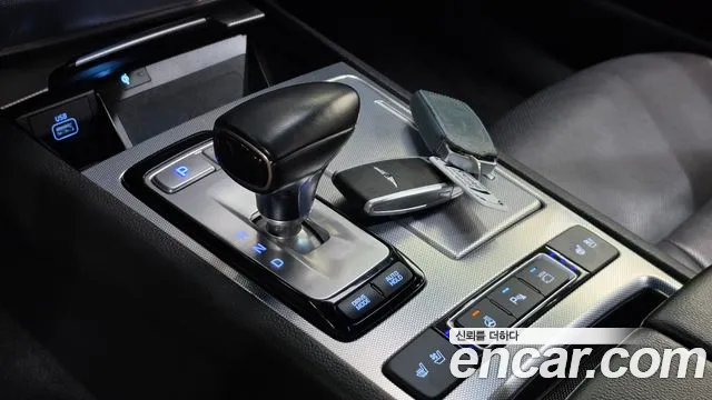 Genesis G80 2019 thumb 9