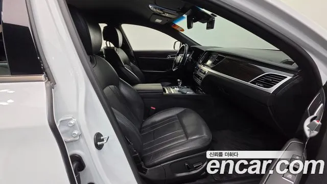 Genesis G80 2019 thumb 10