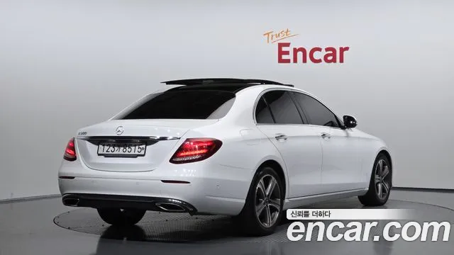 Mercedes-Benz E-Класс 2019 thumb 2