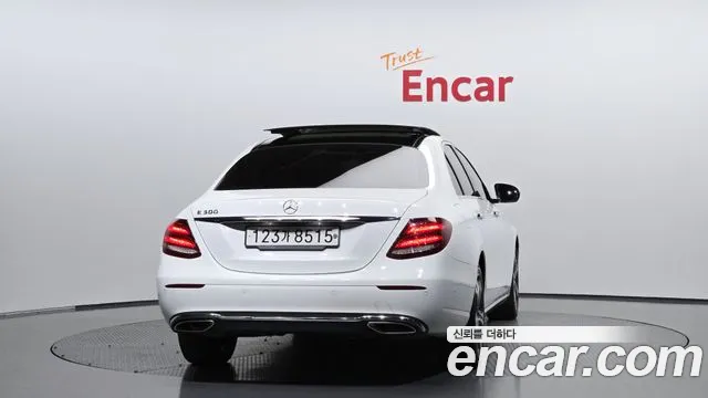 Mercedes-Benz E-Класс 2019 thumb 4