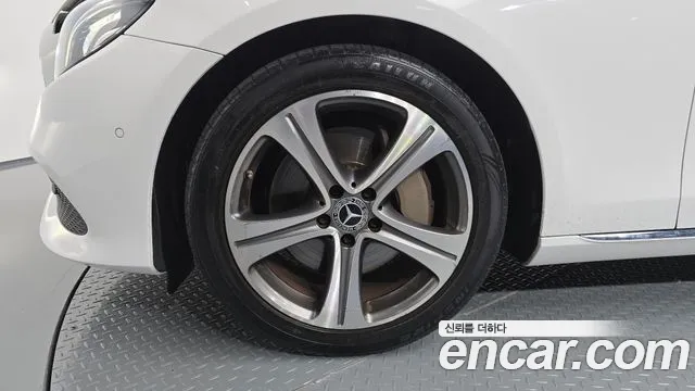 Mercedes-Benz E-Класс 2019 thumb 5