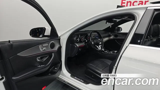 Mercedes-Benz E-Класс 2019 thumb 10