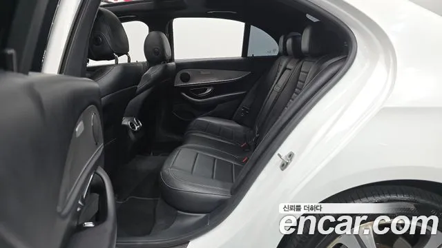 Mercedes-Benz E-Класс 2019 thumb 12