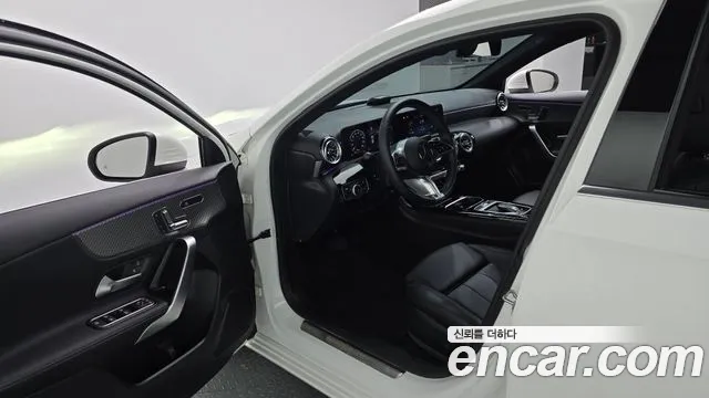 Mercedes-Benz A-Класс 2024 thumb 10