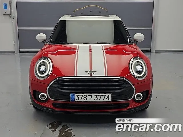 MINI Clubman 2023 thumb 2