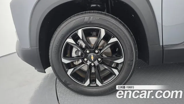 ChevroletGMDaewoo TrailBlazer 2020 thumb 5