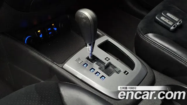 Hyundai Santa Fe 2011 thumb 9