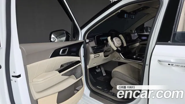 Kia Carnival 2022 thumb 10