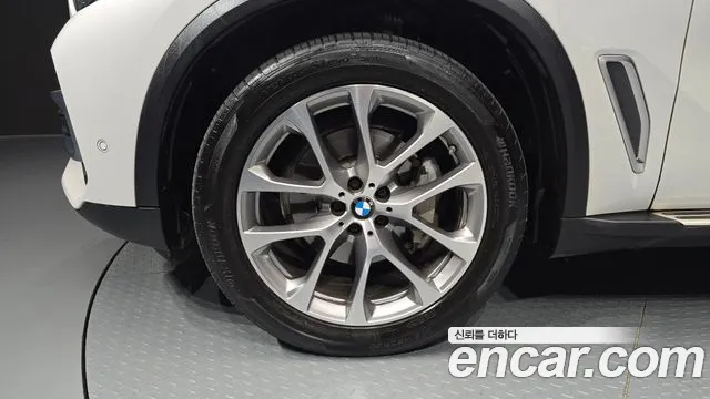 BMW X5 2019 thumb 5