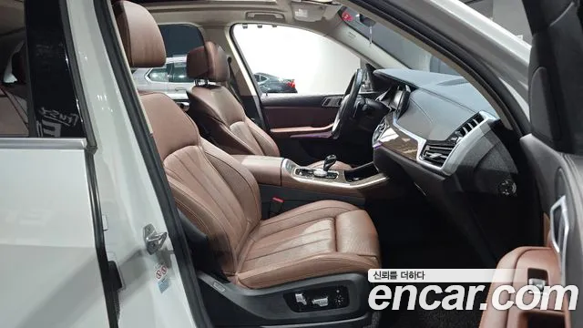 BMW X5 2019 thumb 12
