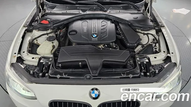 BMW 1-Series 2013 thumb 5