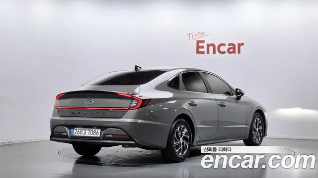 Hyundai Sonata 2022 thumb 2