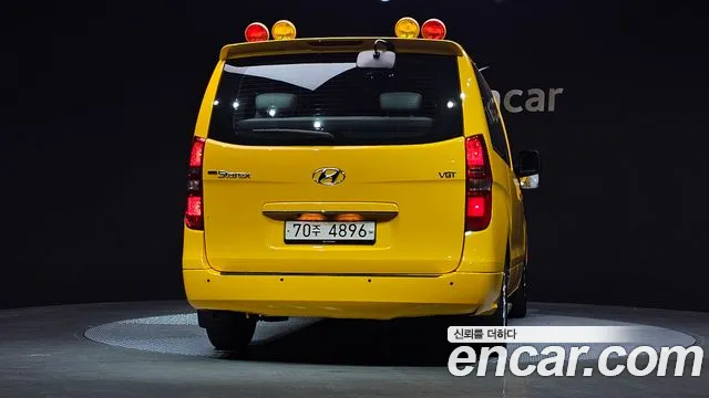 Hyundai Starex 2014 thumb 4