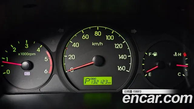 Hyundai Starex 2014 thumb 8