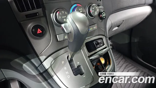 Hyundai Starex 2014 thumb 9