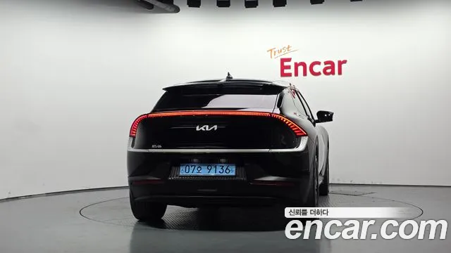 Kia EV6 2023 thumb 4
