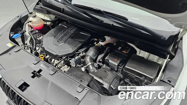 Kia Carnival 2023 thumb 6