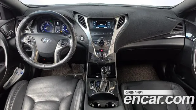 Hyundai Grandeur 2013 thumb 7