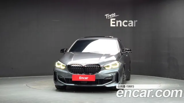 BMW 1-Series 2020 thumb 2