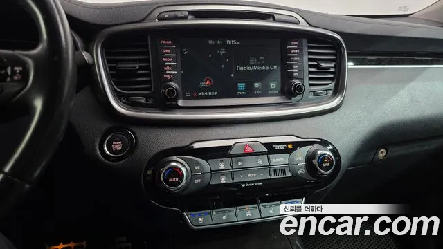 Kia Sorento 2016 thumb 12