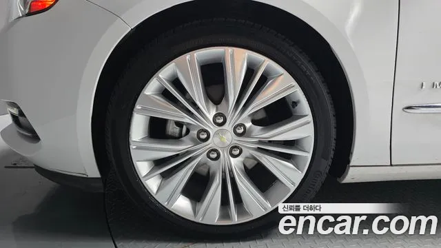 ChevroletGMDaewoo Impala 2017 thumb 5